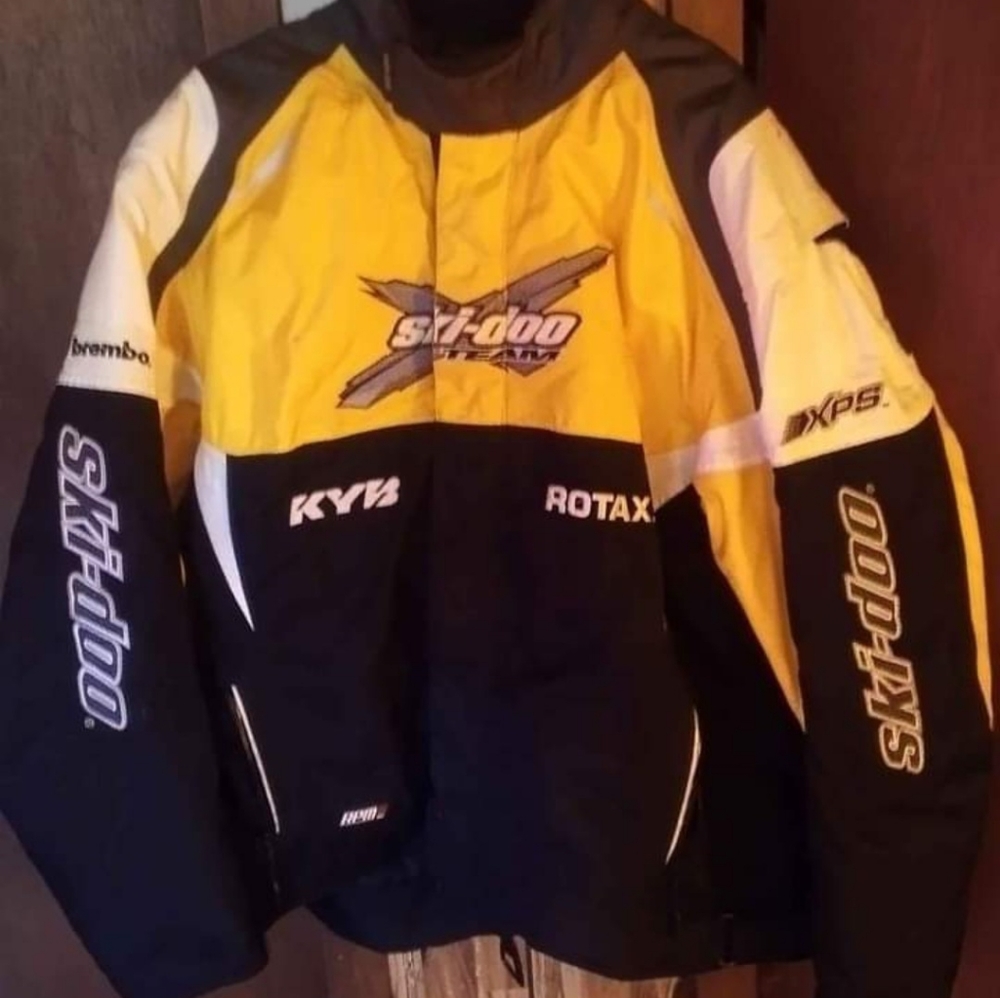 Mens SkiDoo snowmobile jacket.